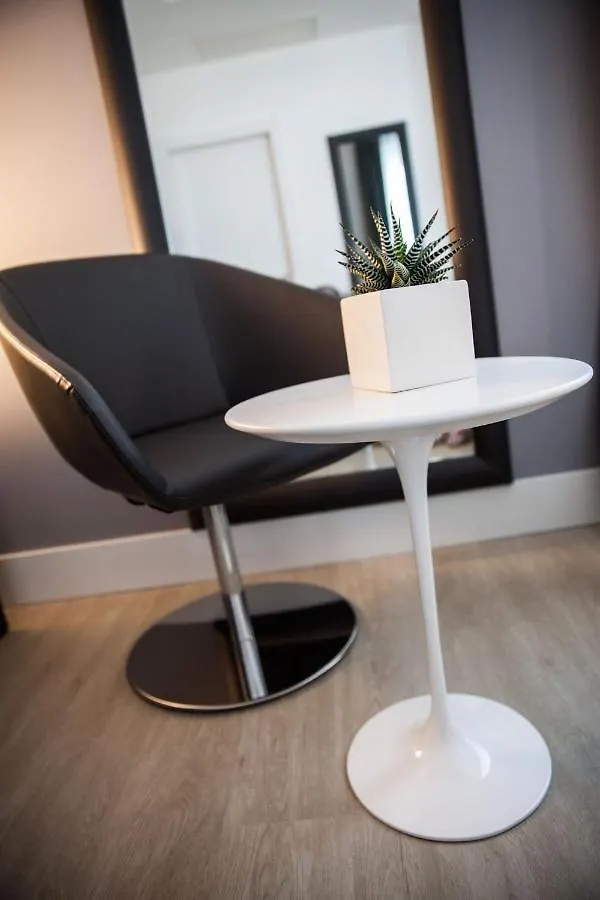 Sanremo Luxury Suites 3*,