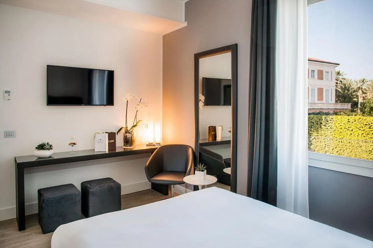 Sanremo Luxury Suites Отель