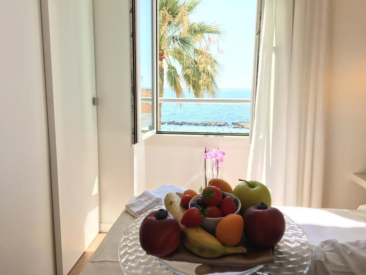 Sanremo Luxury Suites 3*,